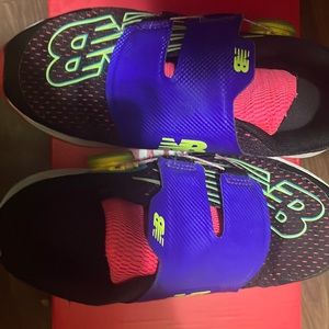 Black Friday deal!!New Balance Girls' Fuel Core Reveal
BOA Running Shoes (Youth)